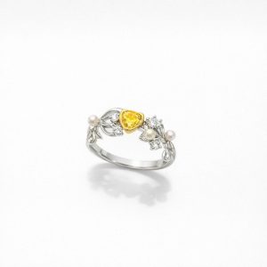 Natural Yellow Diamond and Pearl Ring