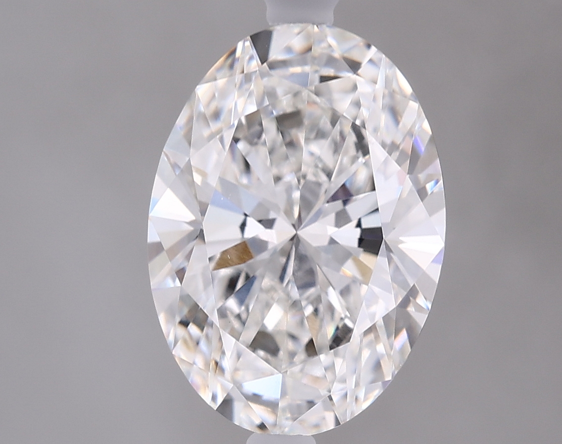 Lab-Grown Diamond 2.06ct E VVS2 Oval | IGI LG837606855