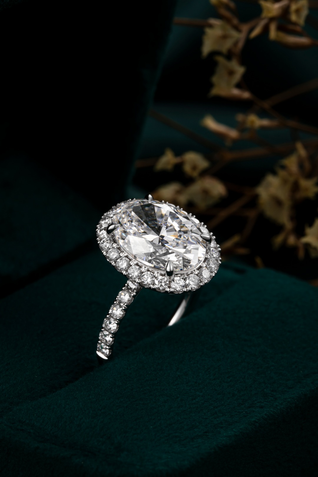 Platinum 900 Lab-Grown Diamond Ring, design reference