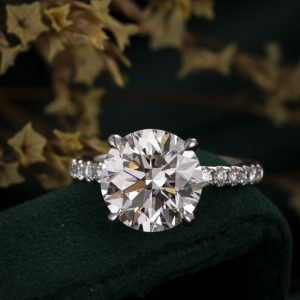 Platinum 900 Lab-Grown Diamond Ring — NK-111
