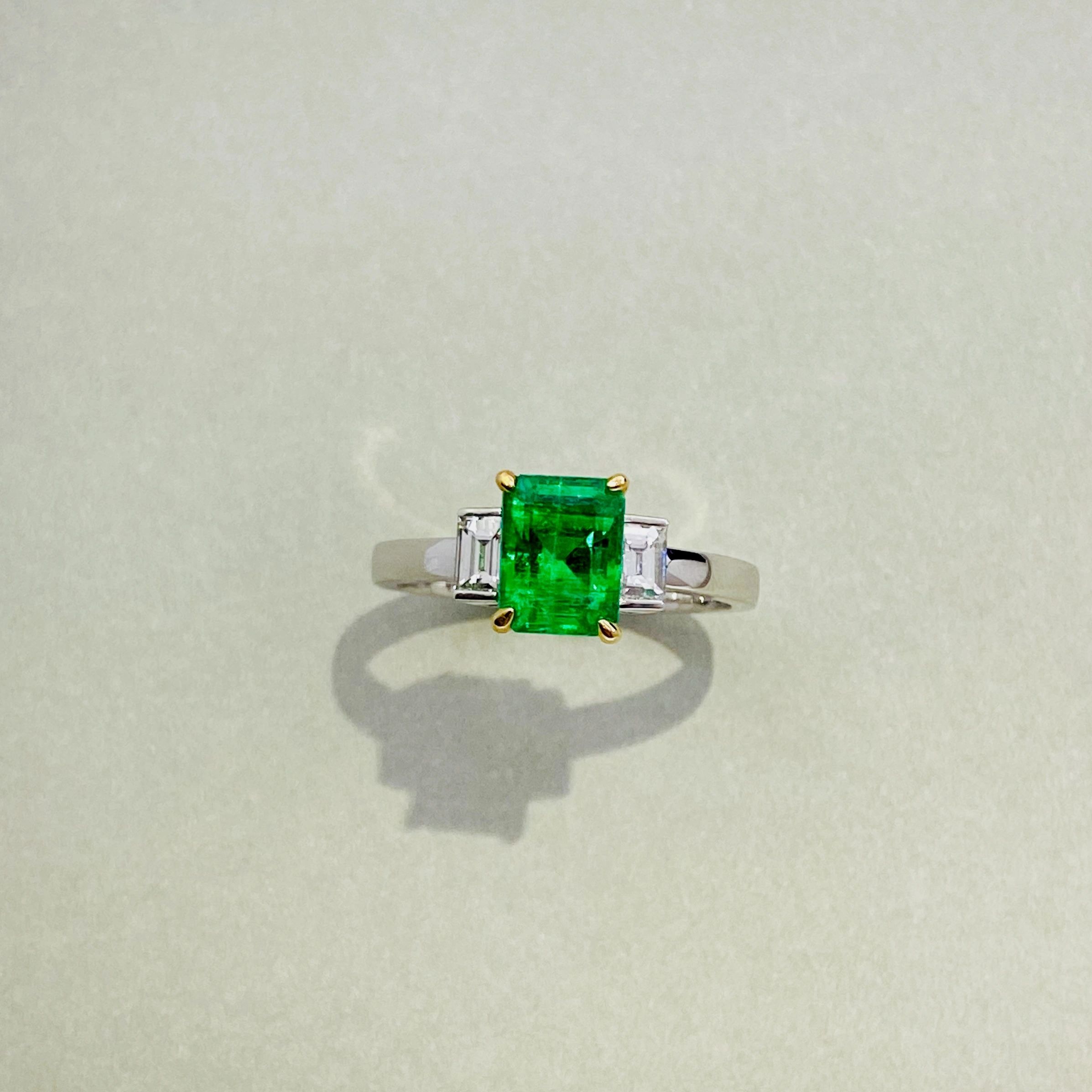 1.52ct Natural Emerald and Diamonds Ring